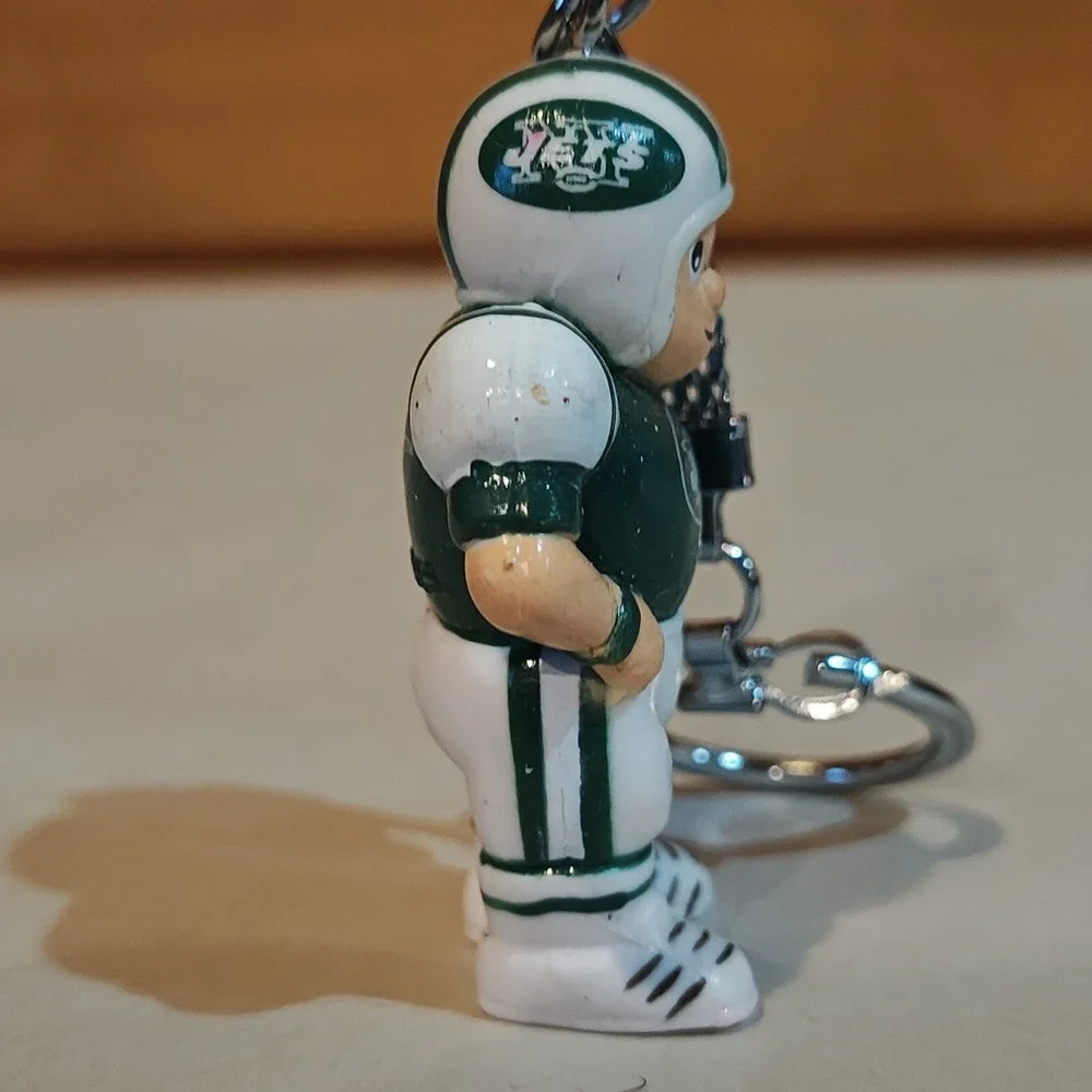 NFL New York Jets Lil Sports Brat Keychain, NEW PLAYER Vintage 80s 1987 Football